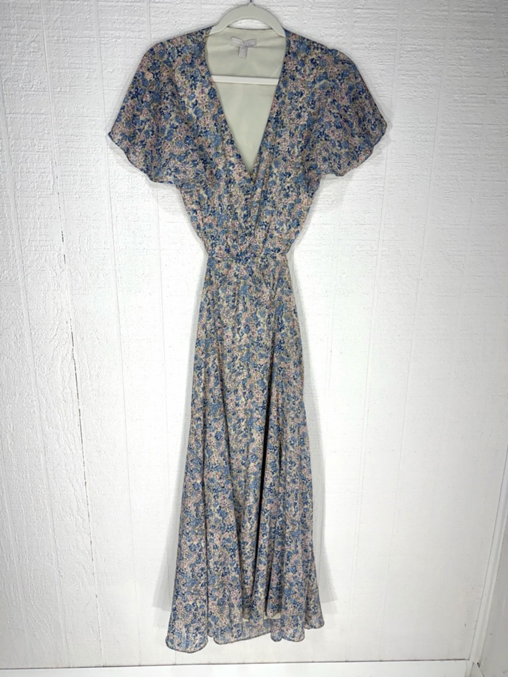 Chelsea 28 cut out flutter sleeve floral midi dress size XS